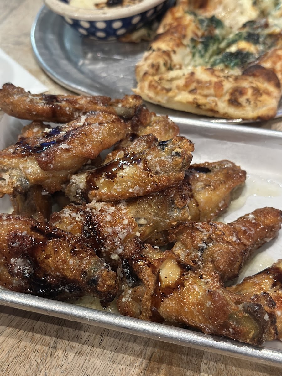 Bobby's Hot & Cheesy-8